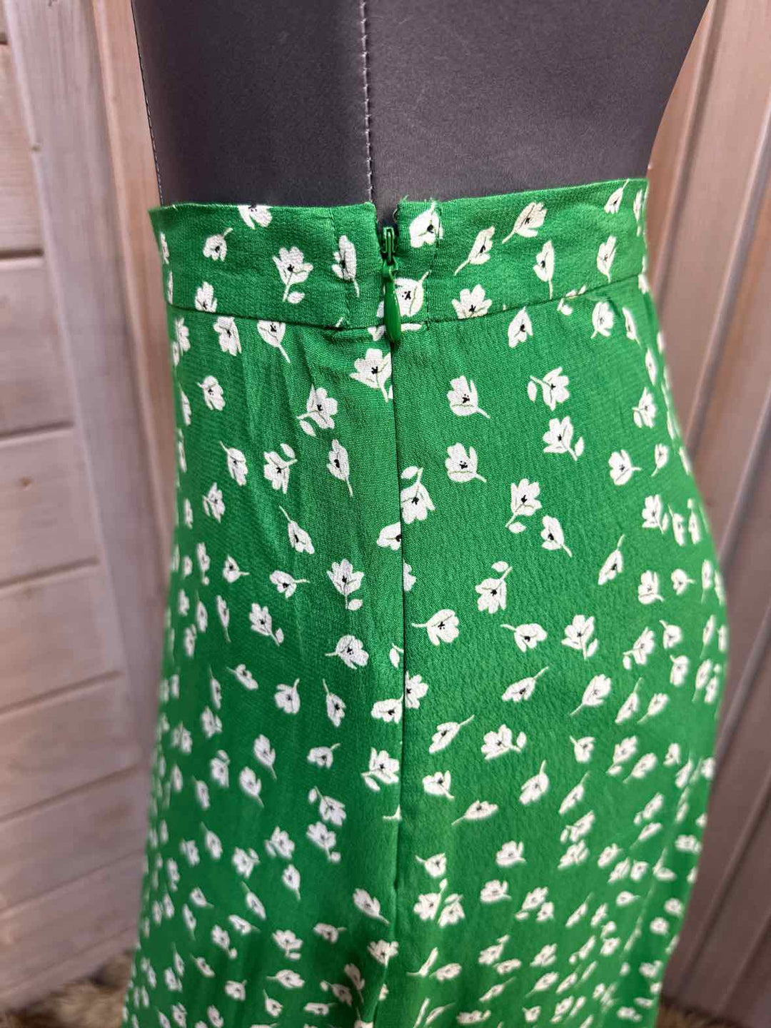 12 - H&M Skirt