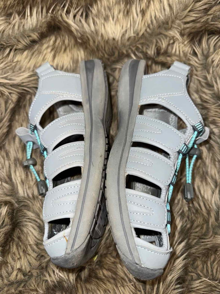8 - Khombu Sandals
