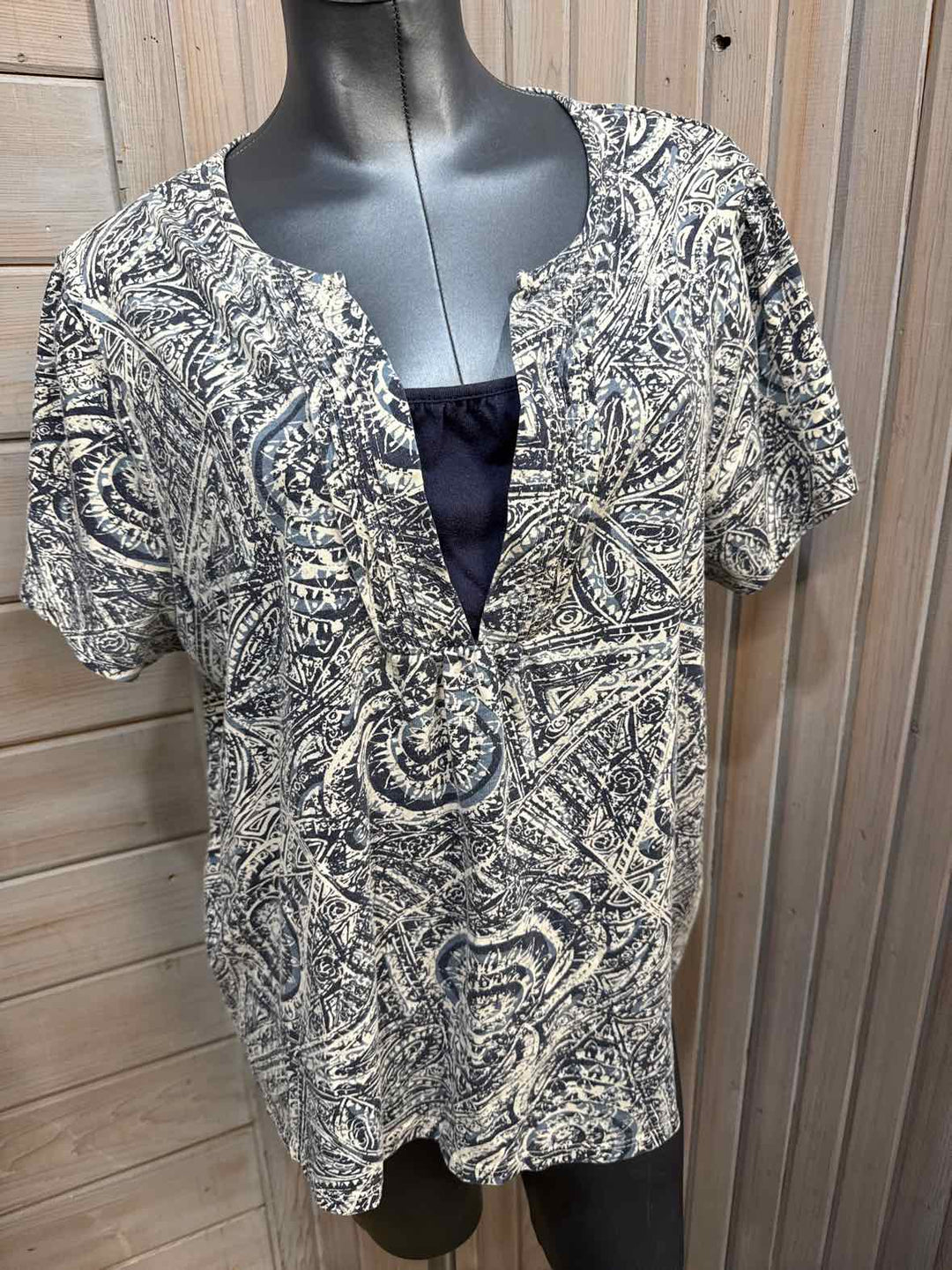3X -  North Crest T-Shirt