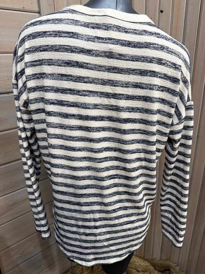 S - Time and Tru Long Sleeve