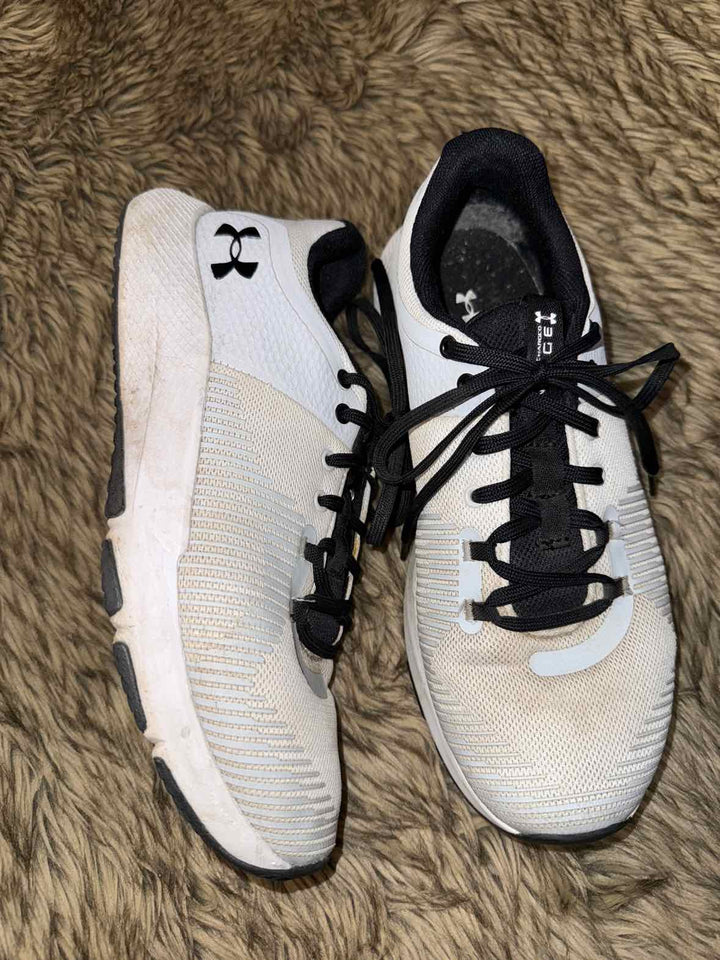 8.5 - Under Armour Sneakers