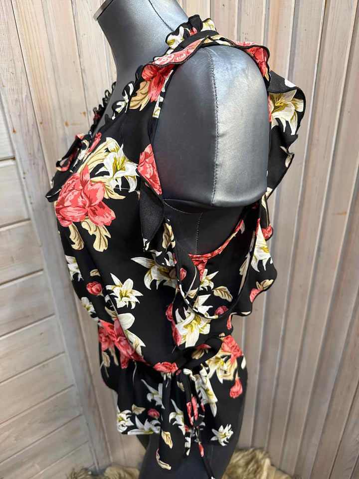 M - Jack BB Dakota Cold Shoulder