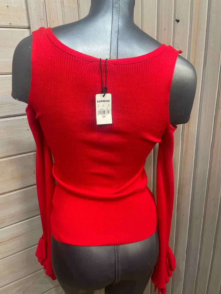S - Express Cold Shoulder