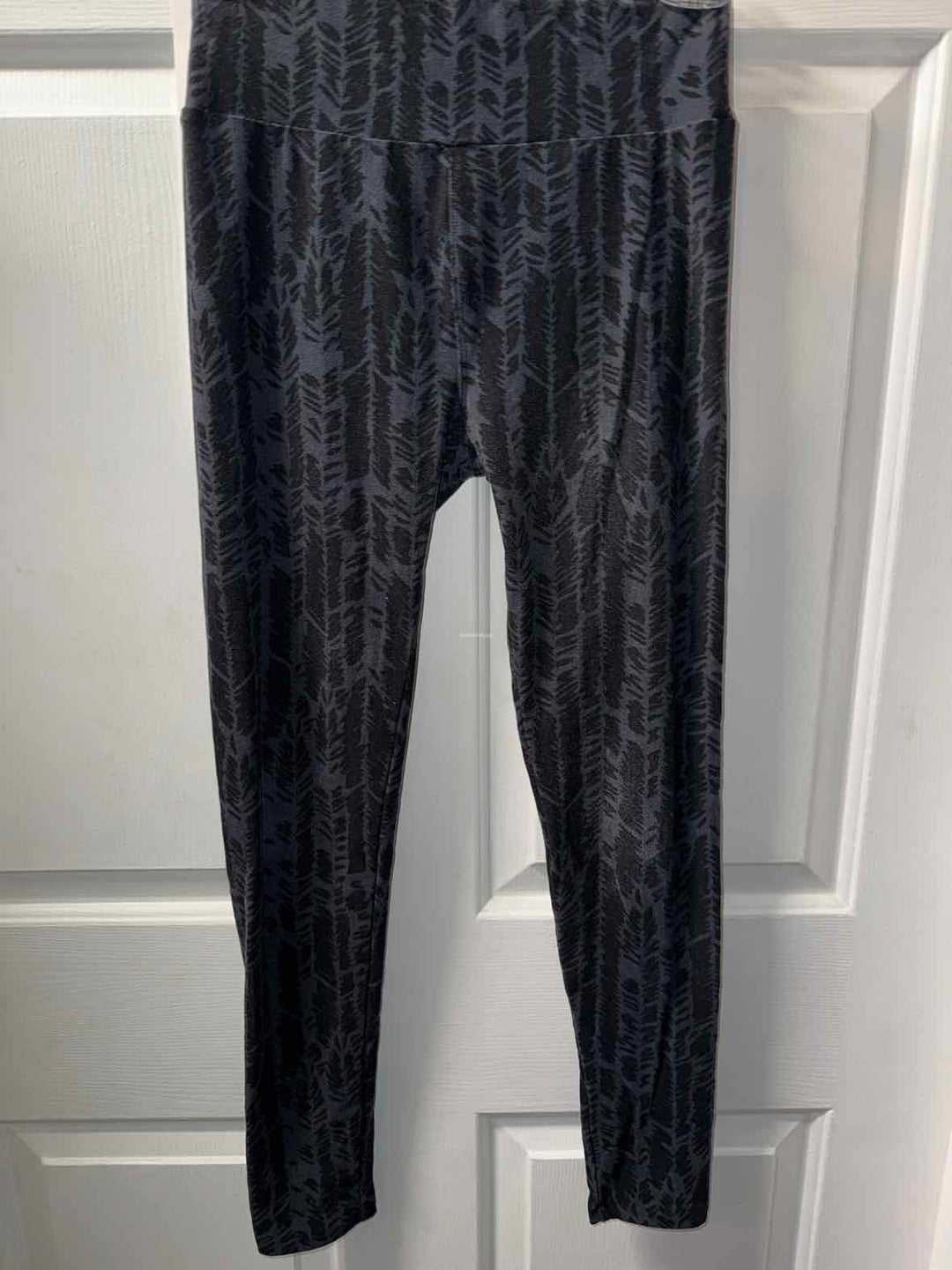 One Size - LuLaRoe Leggings