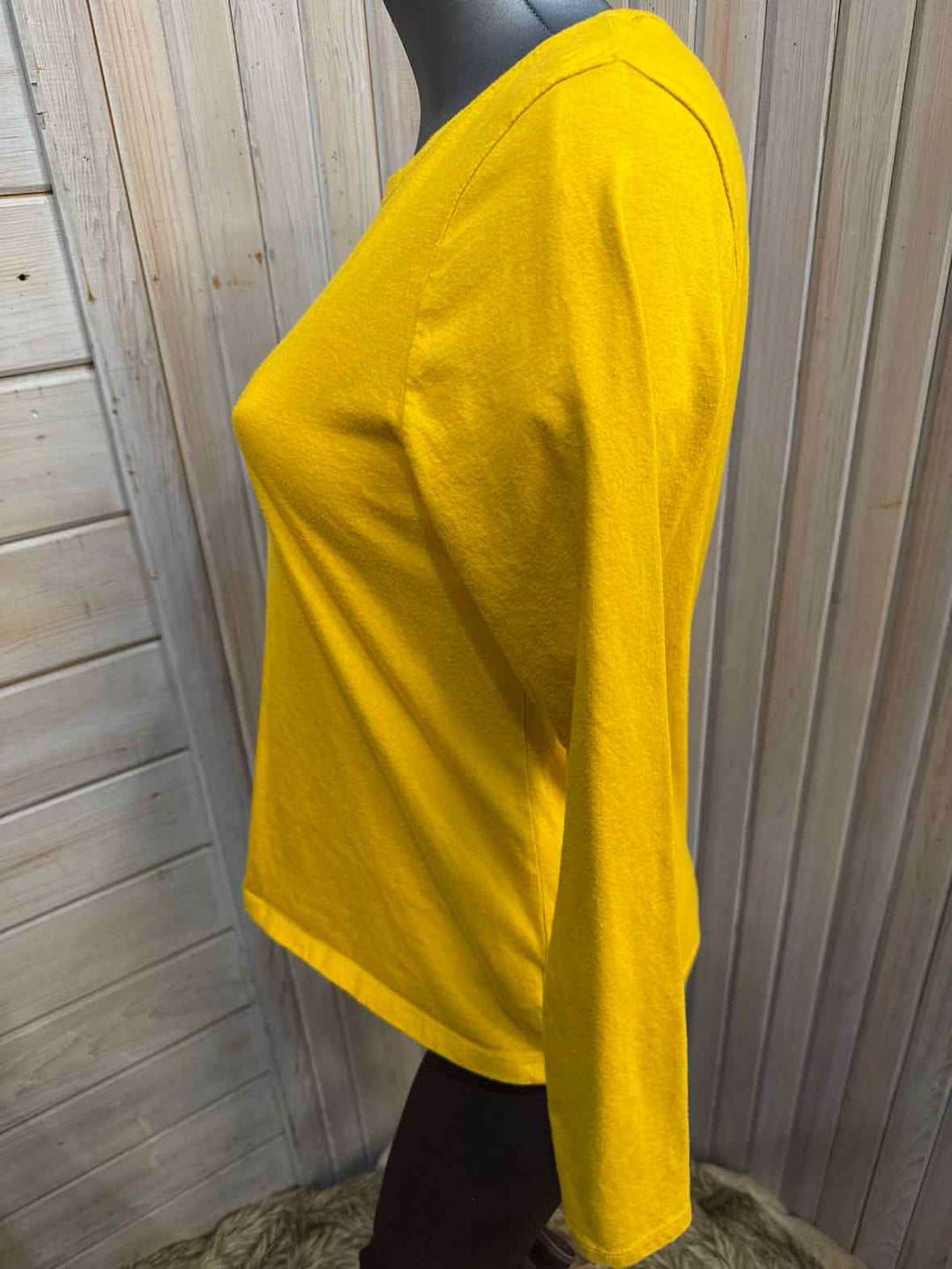 M - Time and Tru Long Sleeve