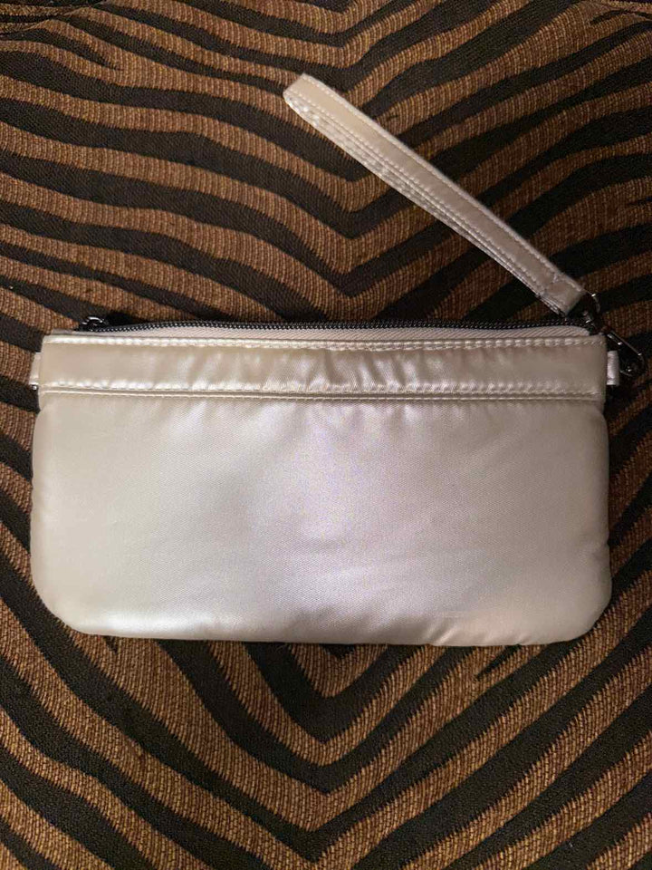 Wallet - lug Clutch