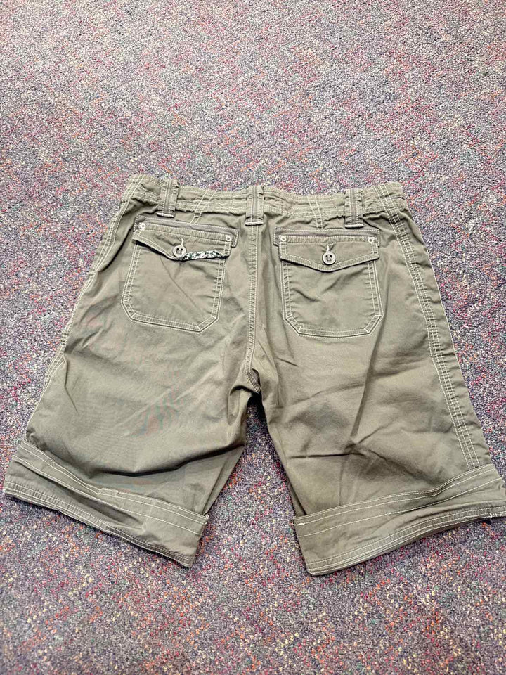 8 - Aventura Shorts