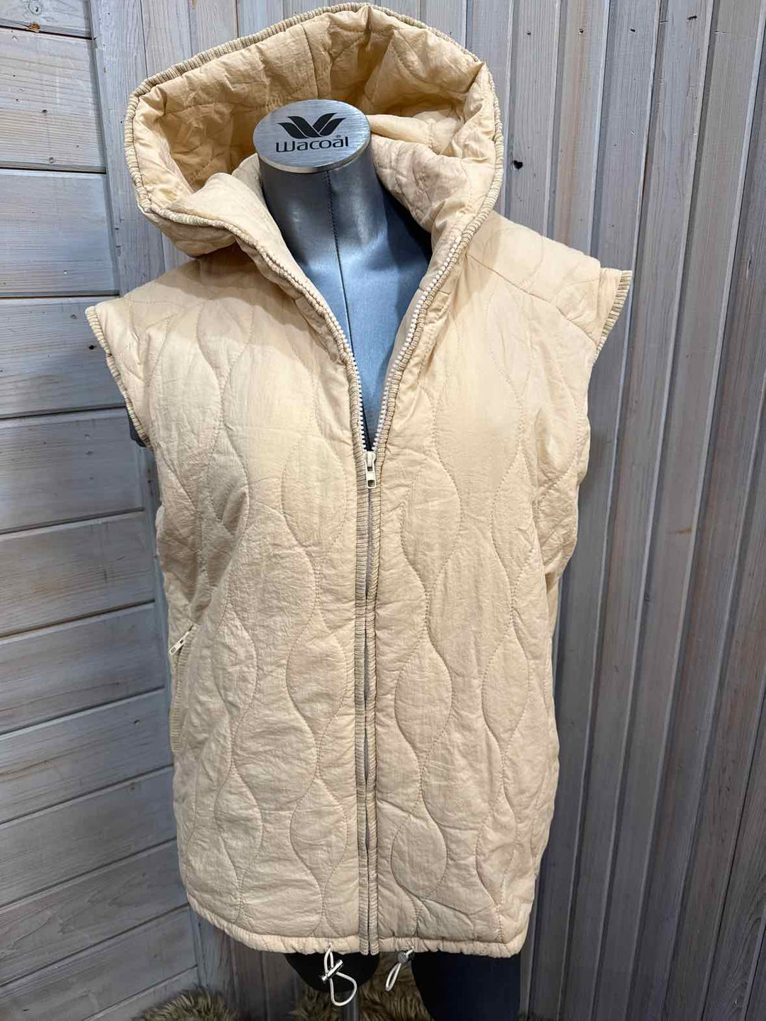 L - Unbranded Vest