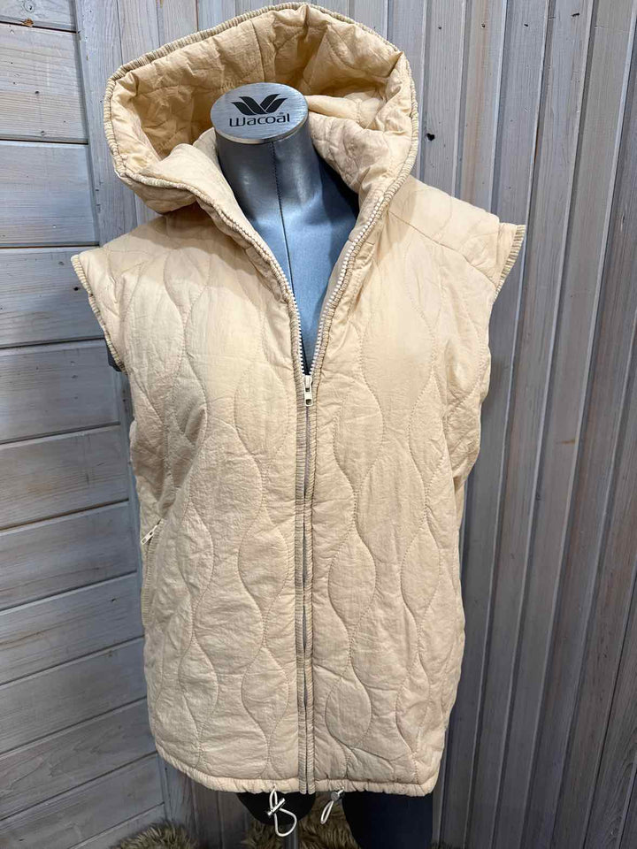 L - Unbranded Vest