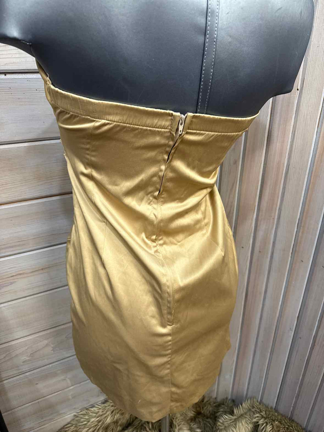 L - April U.S.A Dress