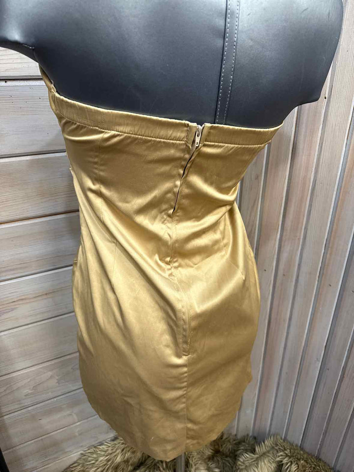 L - April U.S.A Dress