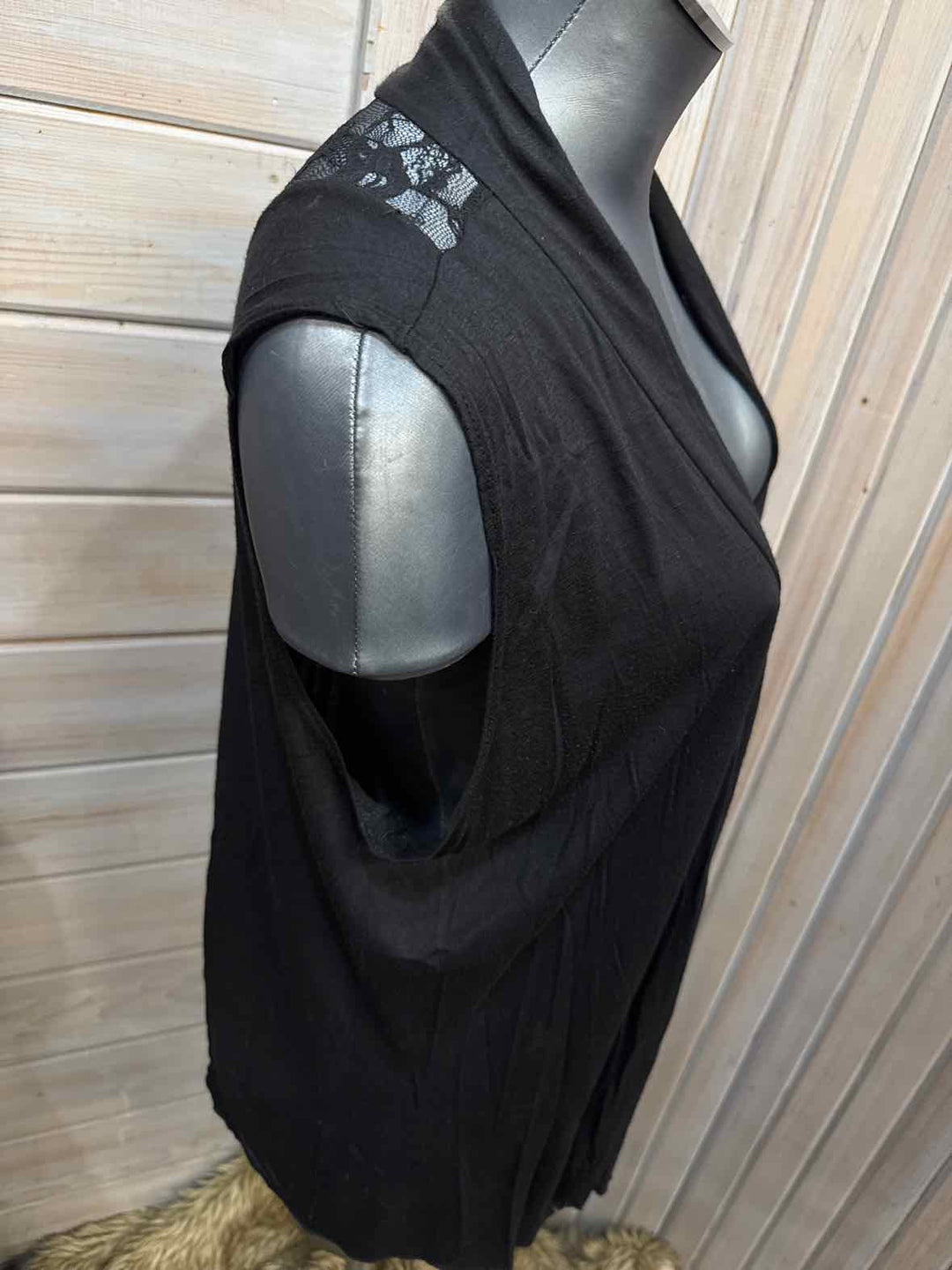 One Size - Unknown Vest