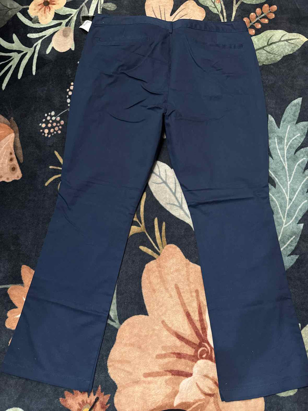 18 - Old Navy Pants