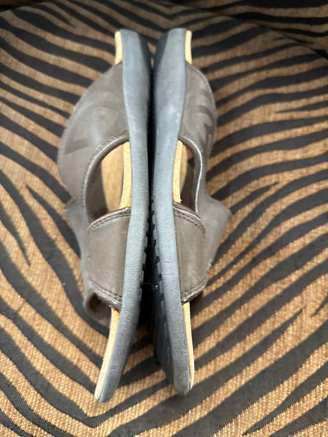 8.5 - Spenco Sandals