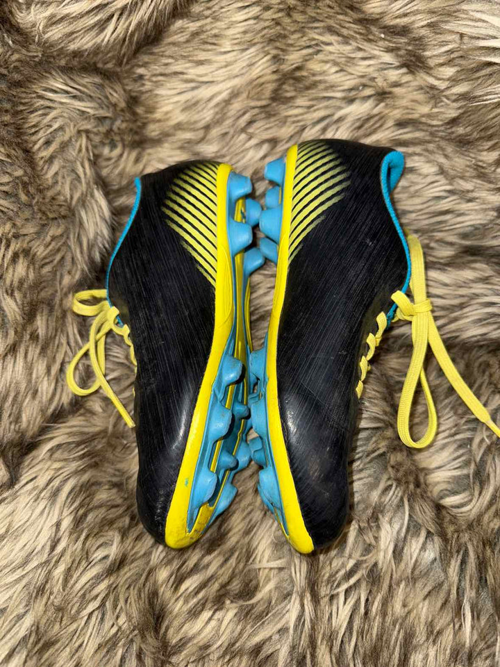 2Y - Under Armour Shoes
