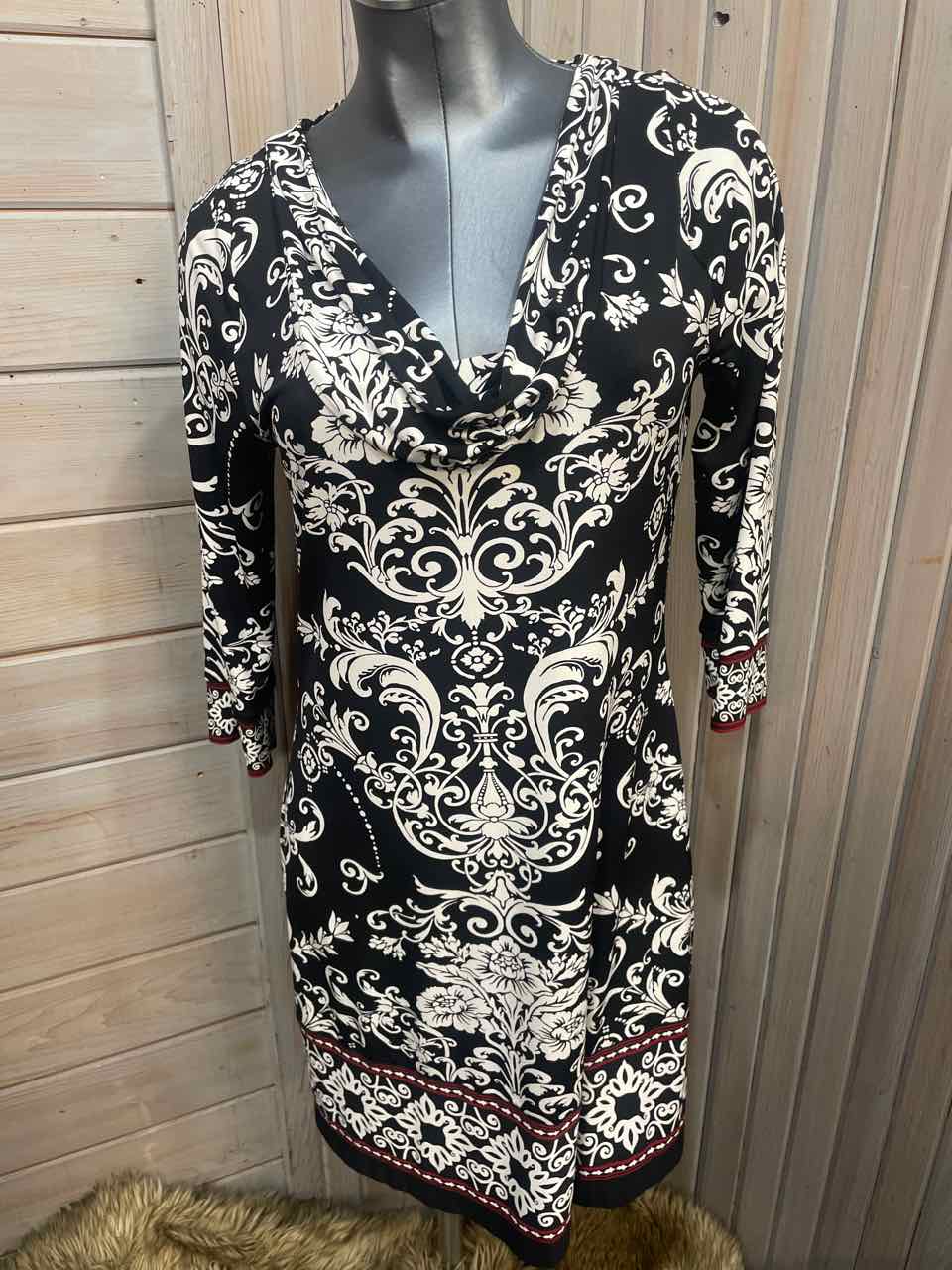 L - WhiteHouseBlkMkt Dress