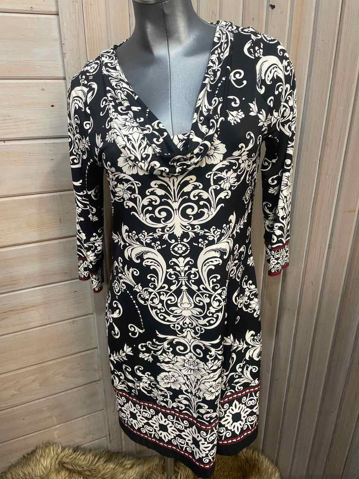 L - WhiteHouseBlkMkt Dress