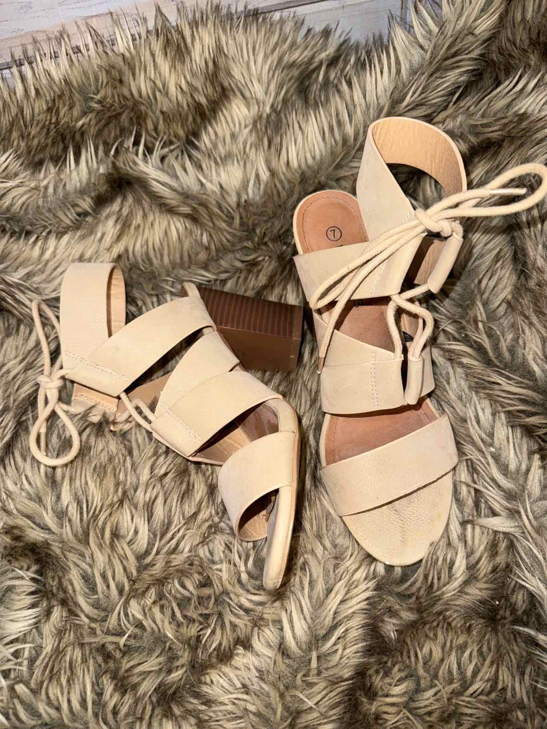7 - Maurices Sandals