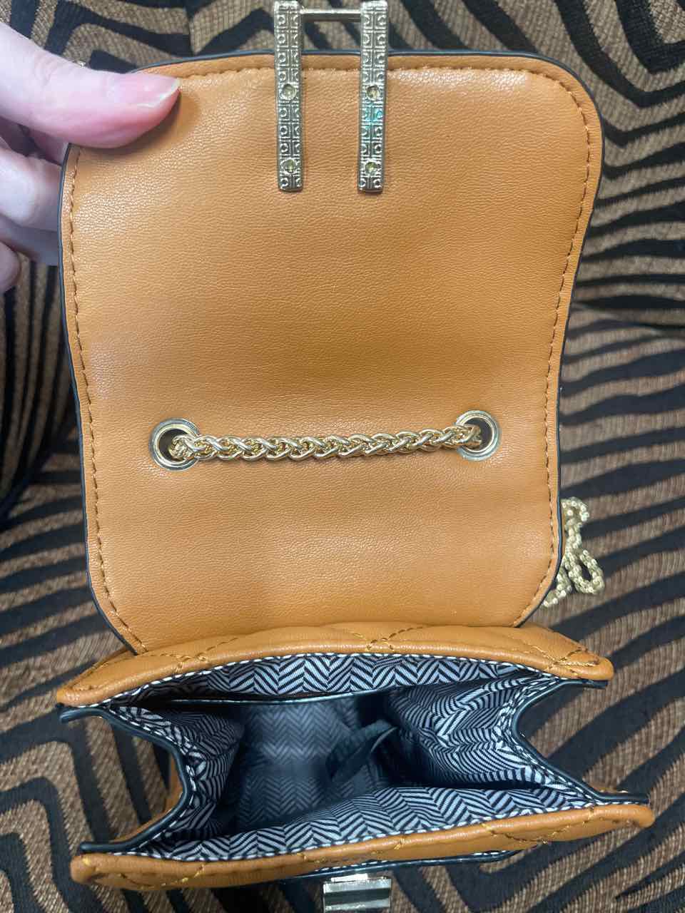Purse - Unknown Crossbody