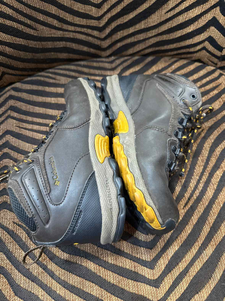 3 - Columbia Shoes