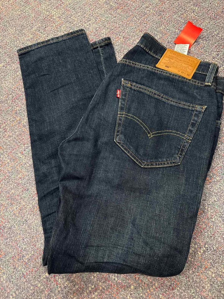 31/32 - Levi Strauss & Co. Jeans