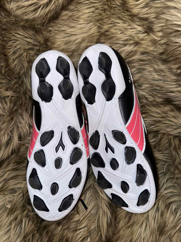 3.5 - Diadora Shoes