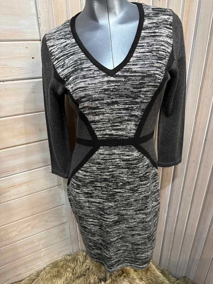 M - Calvin Klein Dress