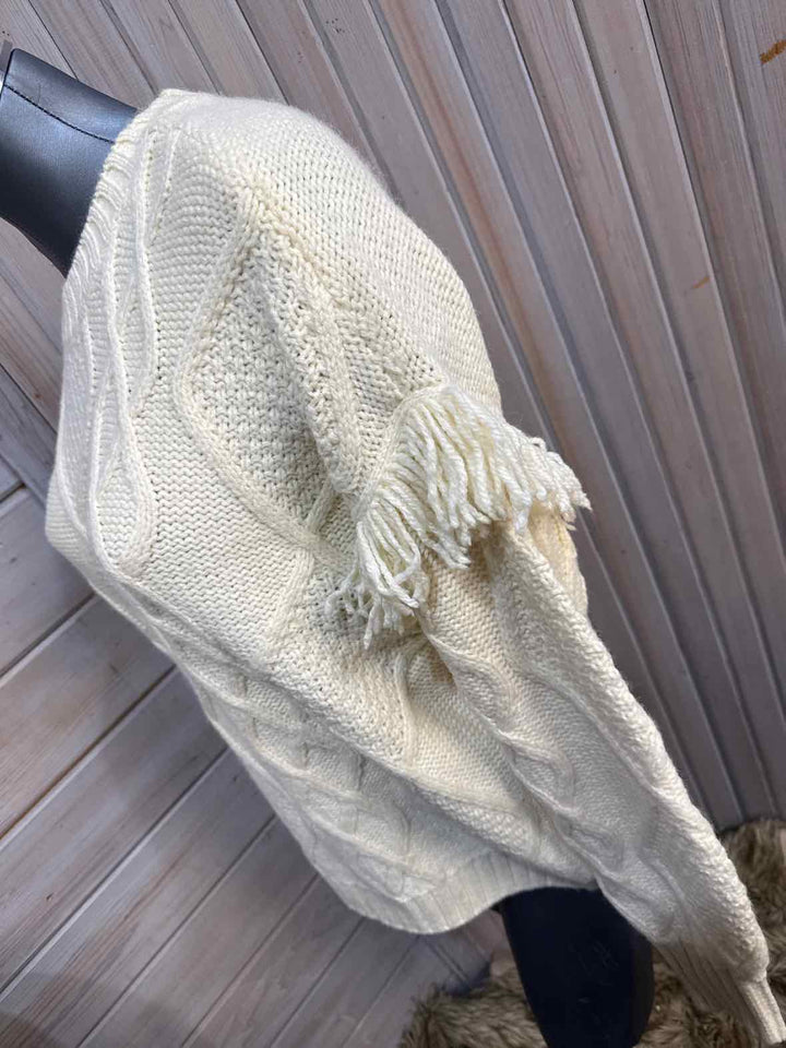 S - American Eagle Sweater