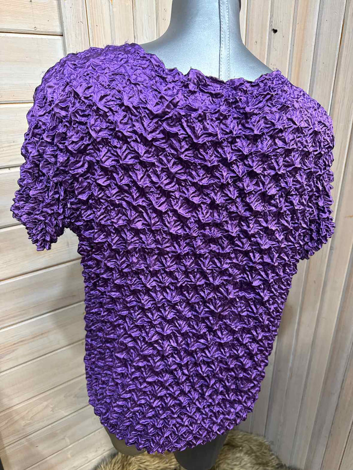 One Size - Unknown T-Shirt