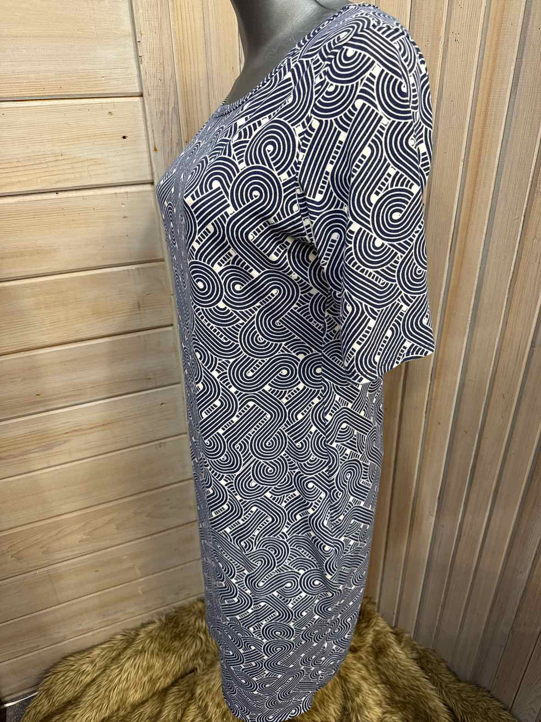 L - LuLaRoe Dress