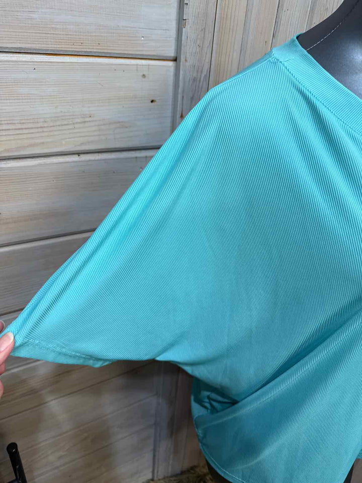M - Unbranded Bat Sleeve Top