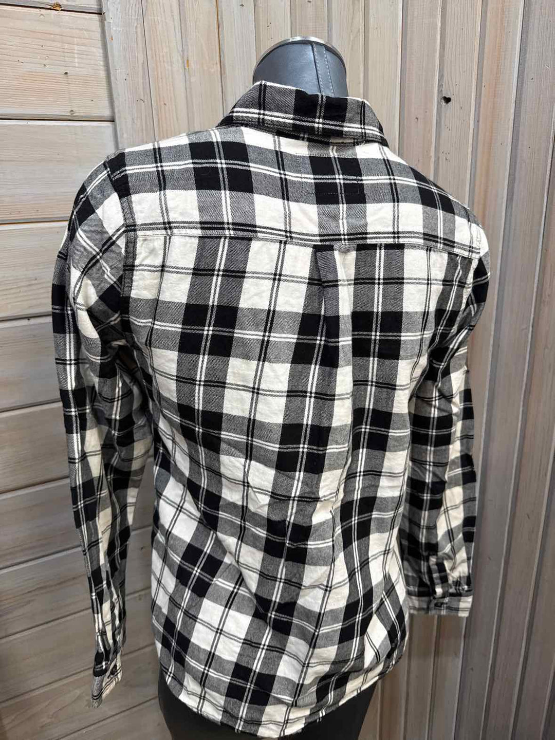 S - Old Navy Button Down