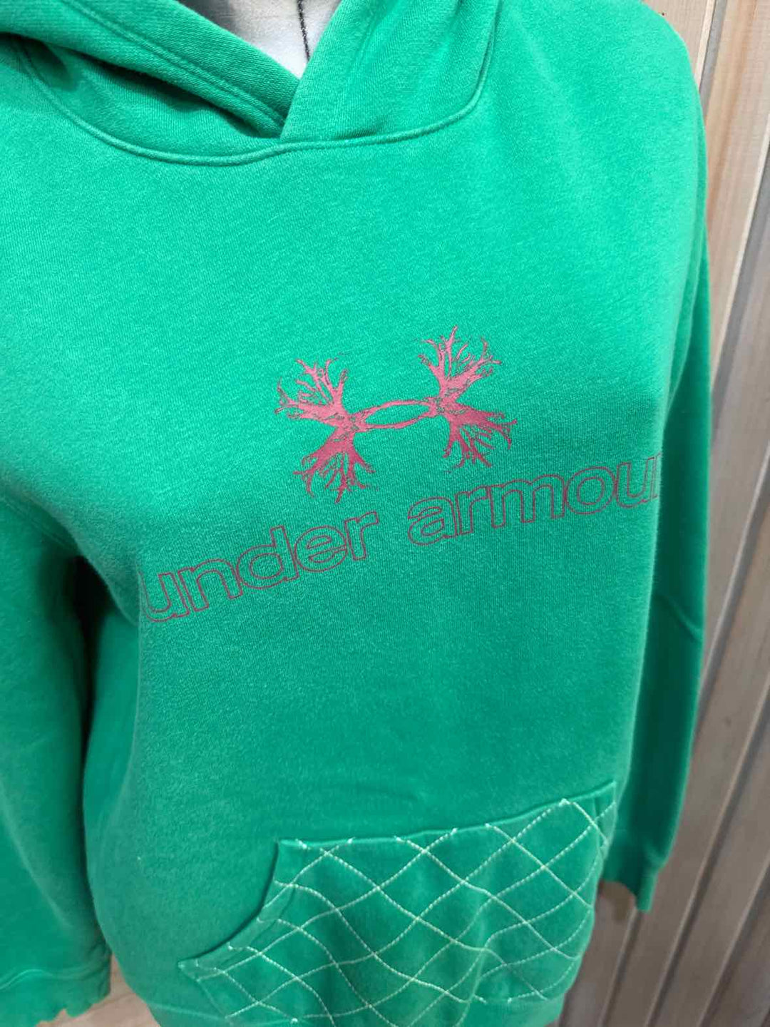 L - Under Armour Hoodie