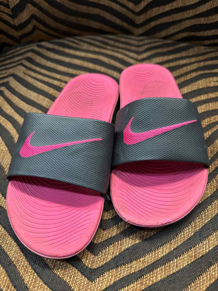 3Y - Nike Sandals
