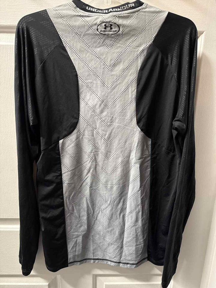 M - Under Armour Long Sleeve