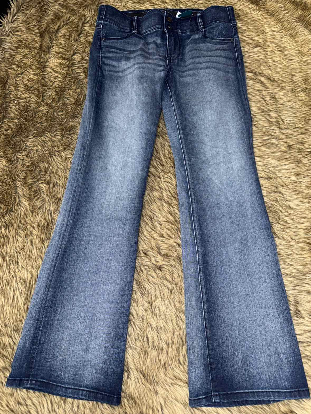 12 - Apt. 9 Jeans