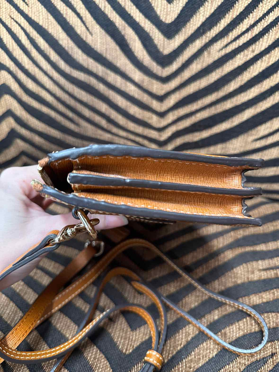Purse - Dooney & Bourke Crossbody