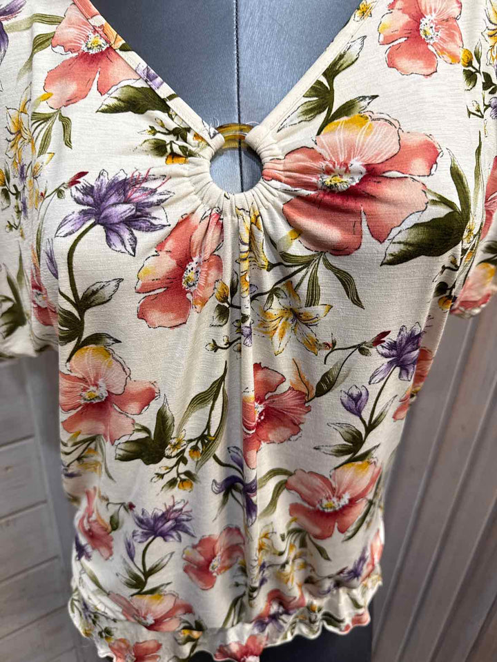 M - Naif Cold Shoulder