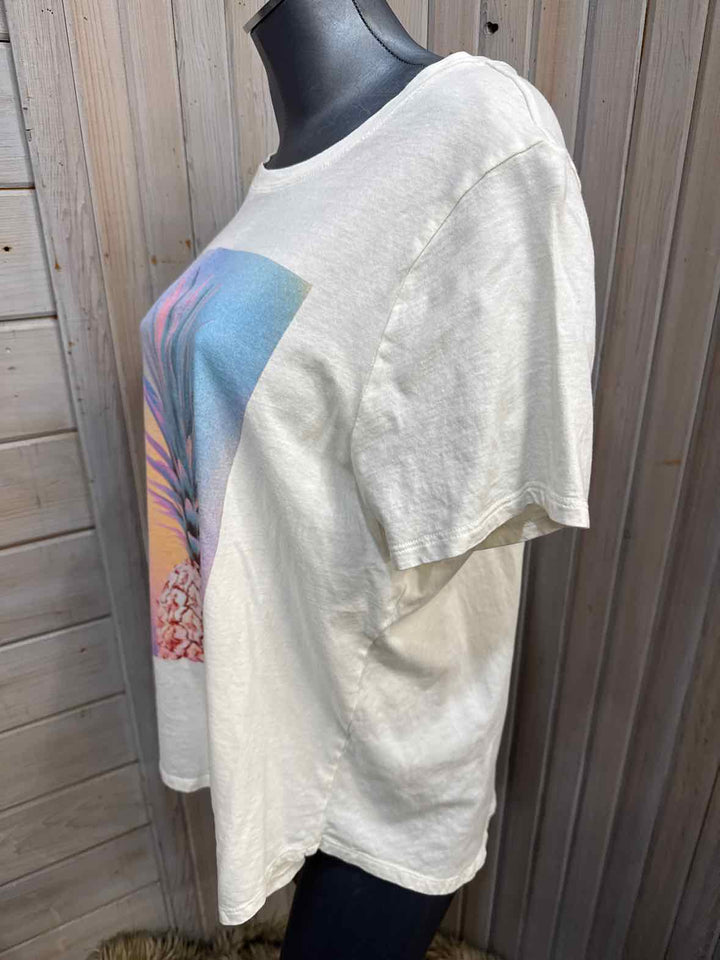 XL - Old Navy T-Shirt