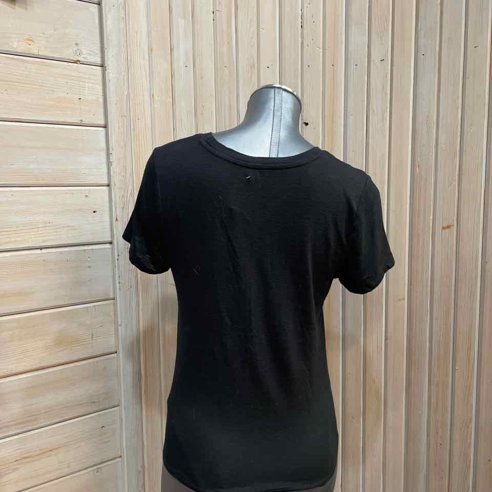 M - So T-Shirt