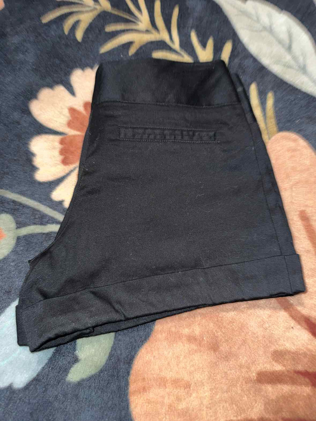 3/4 - Studio Y Shorts