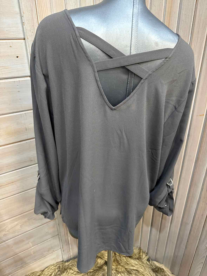 2 - Maurices 3/4 Sleeve