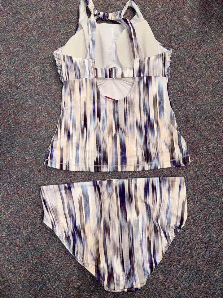 34D/DD - Athleta Swimwear