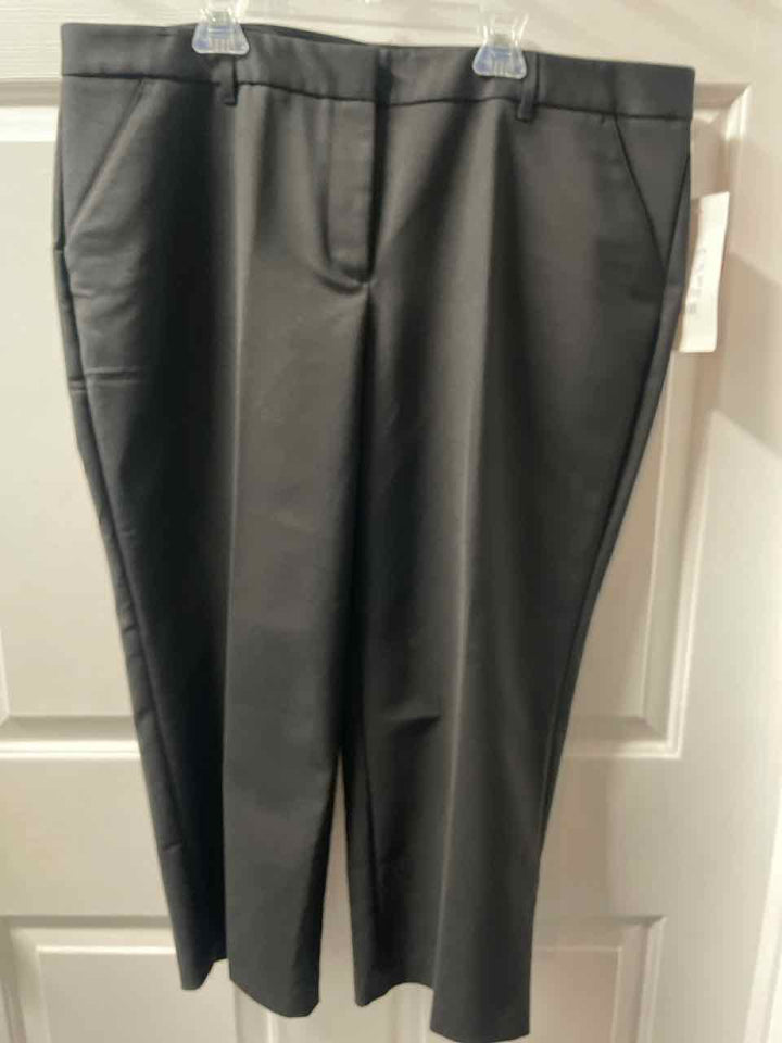 15/16 - Maurices Cropped Pant