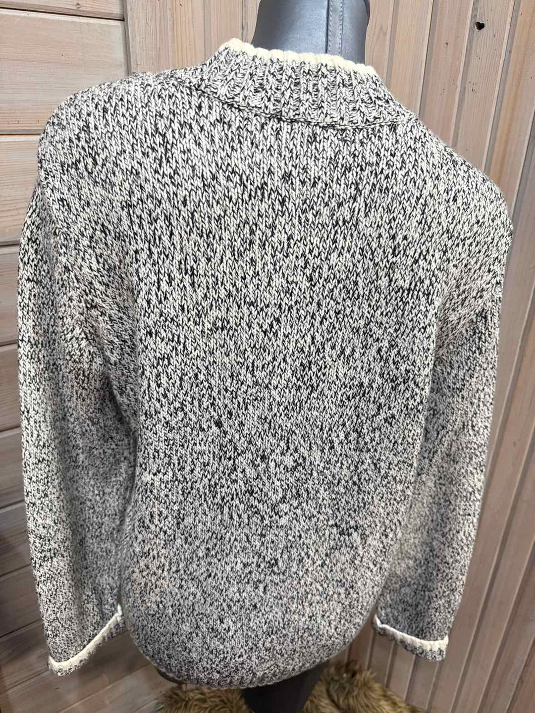 L - The Tog Shop Sweater