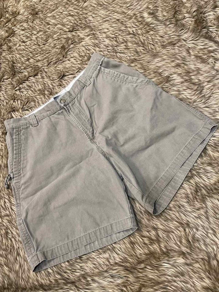 12 - Columbia Shorts
