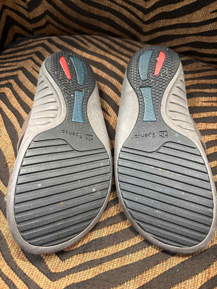 8.5 - Spenco Sandals