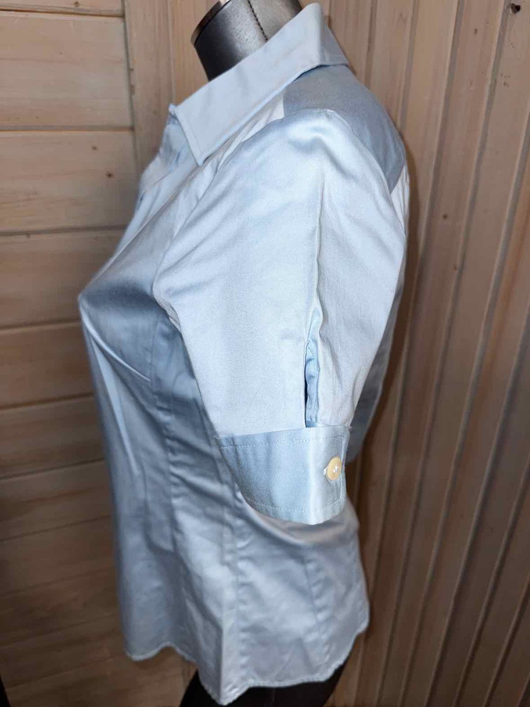 M - Banana Republic Button Down