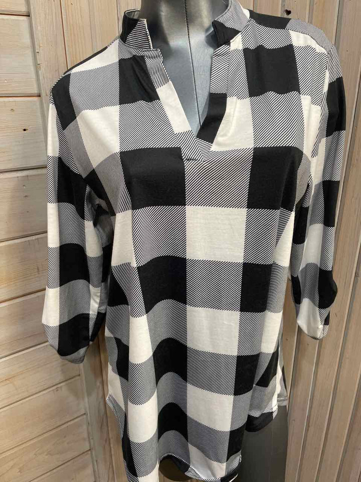 L - St. Jubileens 3/4 Sleeve