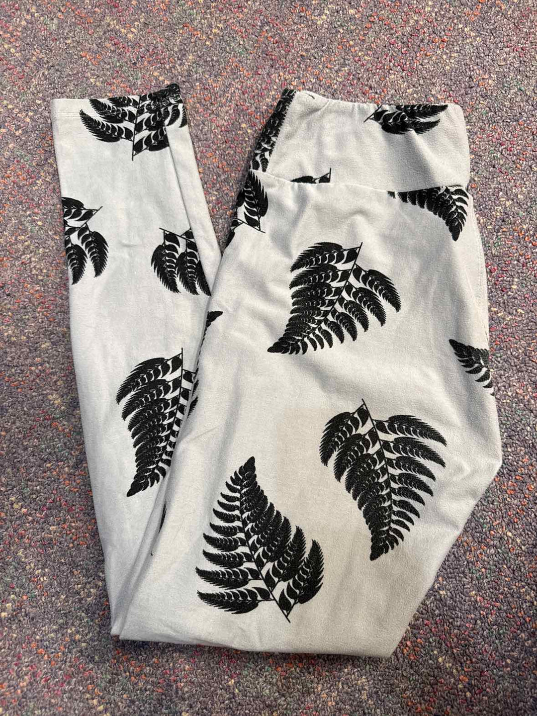 One Size - LuLaRoe Leggings